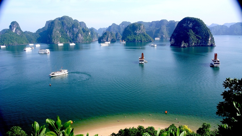Vietnam Skyline Strolls