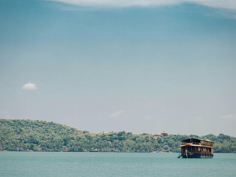 ADVENTURE. RELAXATION. FUN. ALL IN ONE GOA PACKAGE! 4 Nights  5 Days