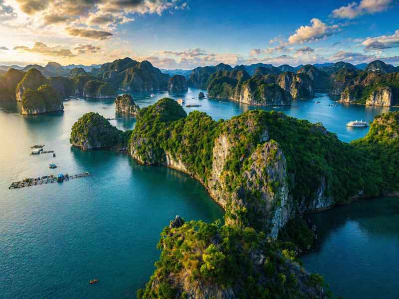 Vietnam Cruise & City Es...