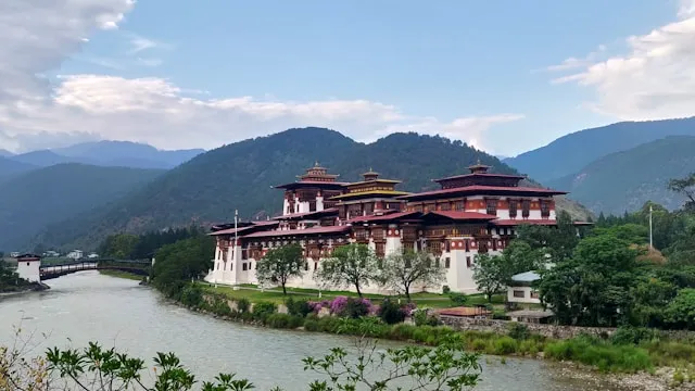 Bhutan Wonders & Beyond
