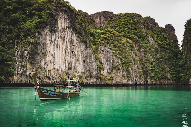 Island & City Adventure of Thailand