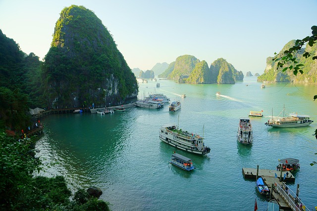 Colors of Vietnam 4 Nigh...