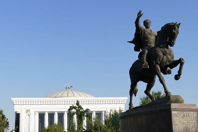 Gateway to Uzbekistan 3N...