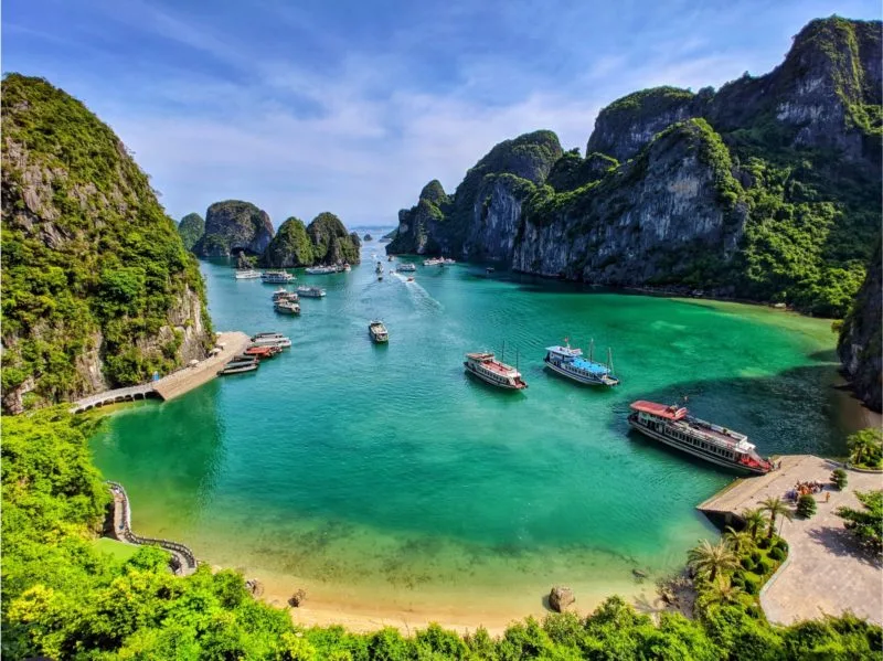 Vietnam Unveiled: Hanoi ...