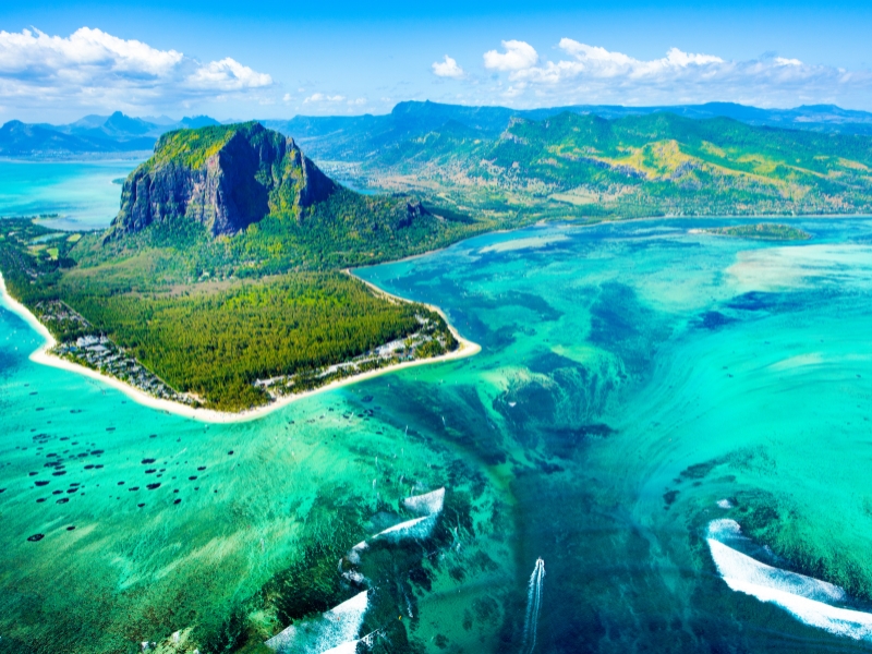 Forever Yours – Mauritius Honeymoon Escape