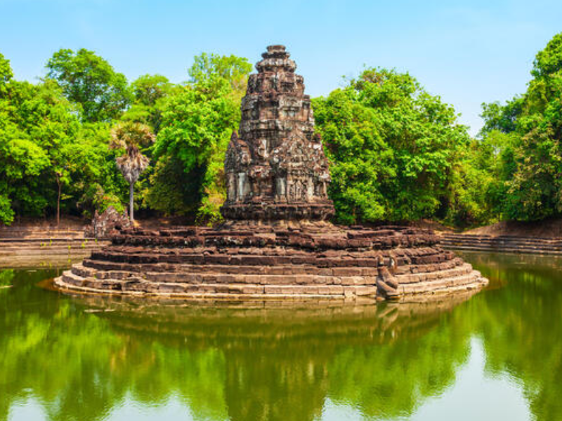 Majestic Angkor Experien...