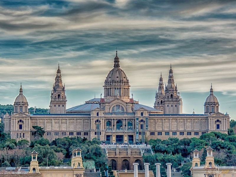 Timeless Spain City Trai...