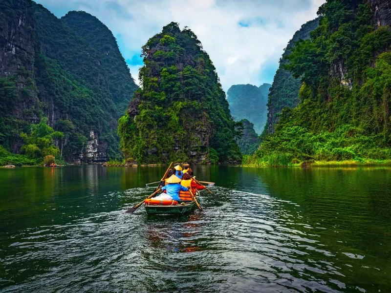 Vietnam Heritage & Coast...