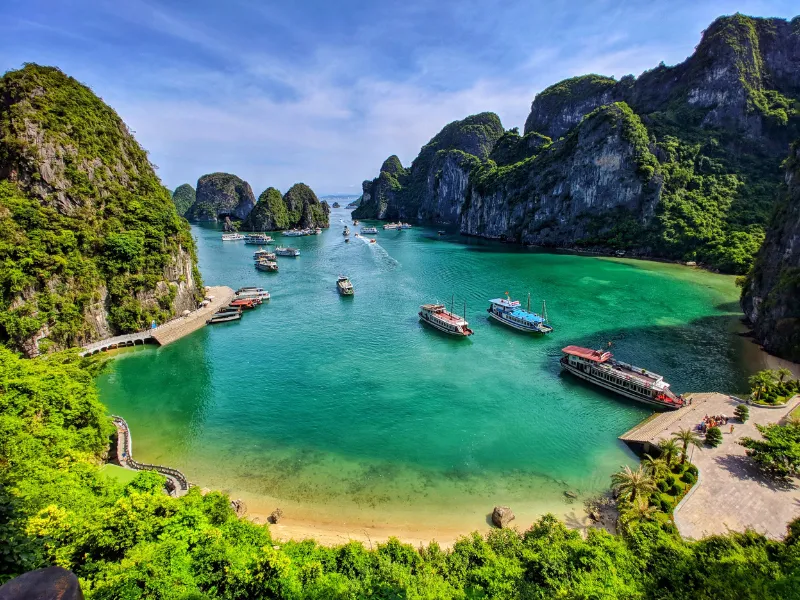 Vietnam Twin Cities Esca...
