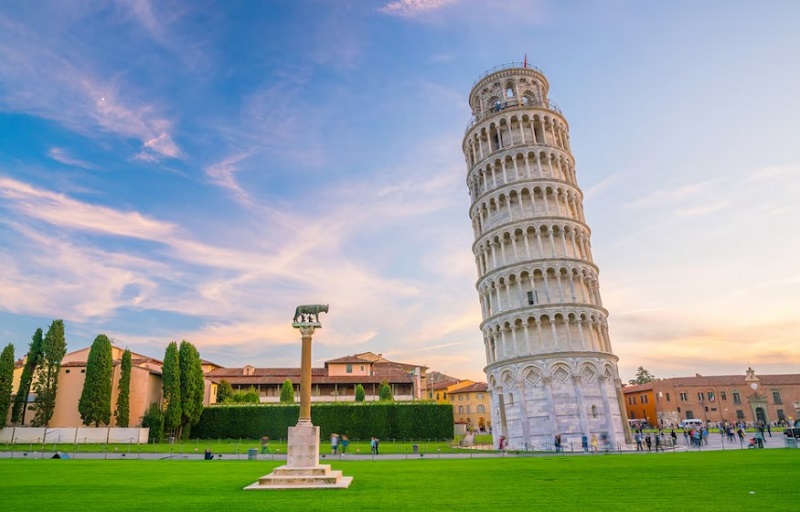 ITALY BY FLIGHT