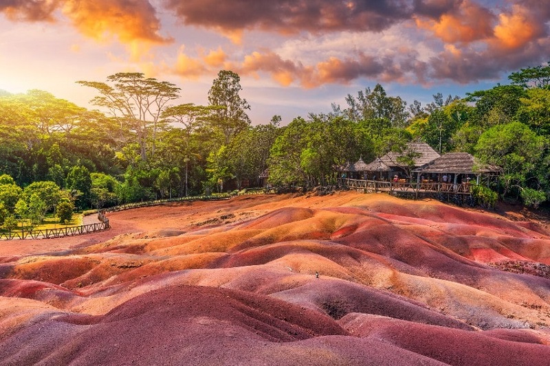 ROMANTIC MAURITIUS