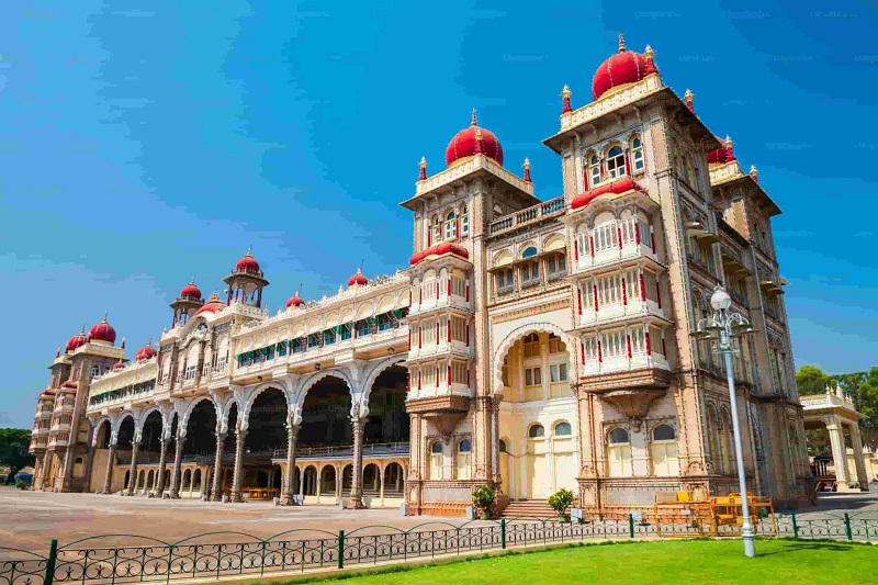 SPLENDID SOUTH - MYSORE AND COORG