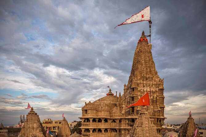 Divine Gujarat Yatra – Dwarka & Somnath Spiritual Tour