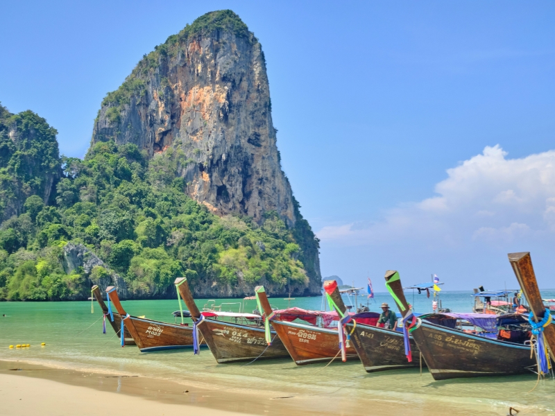 Tropical Thailand Escape...