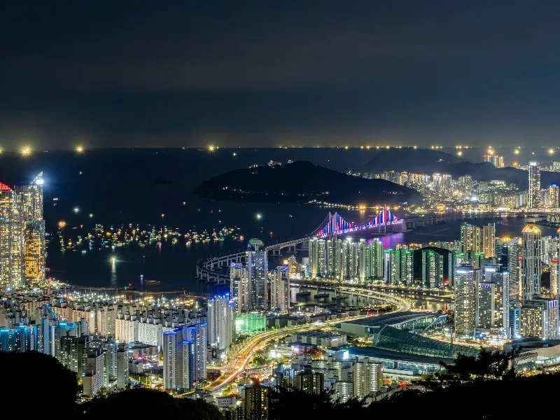 Vibrant South Korea: City & Coastal Highlights