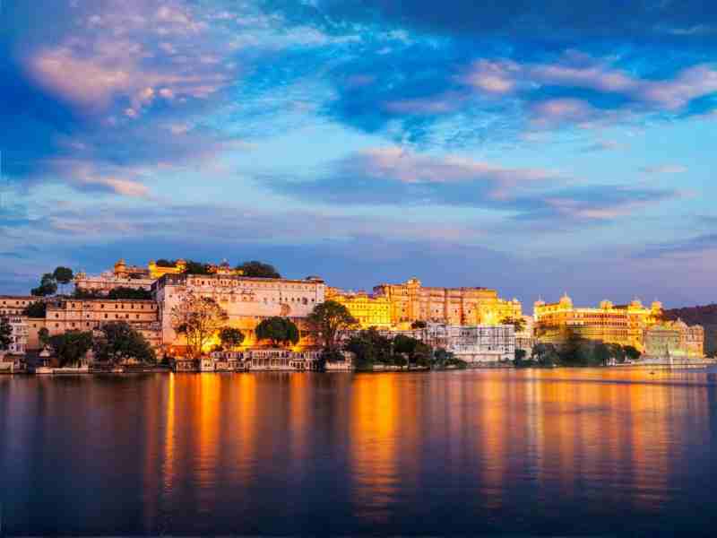 Pink & Lake City with Sa...