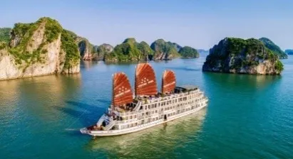 Vietnam - Hanoi with Hal...