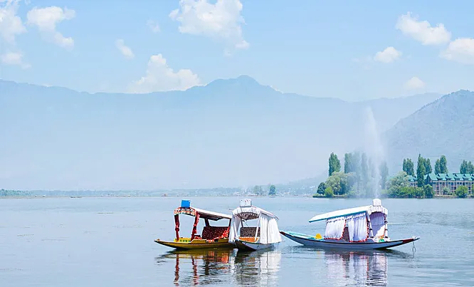 Kashmir Paradise Escape 