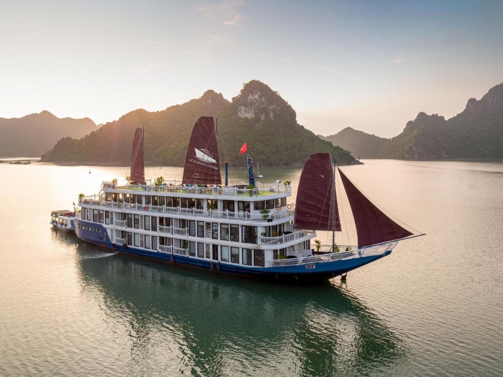 Le Journey Cruise